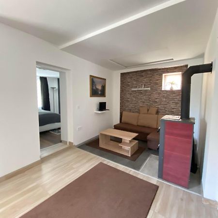 Perla Vendeghaz Igal Apartment Bagian luar foto