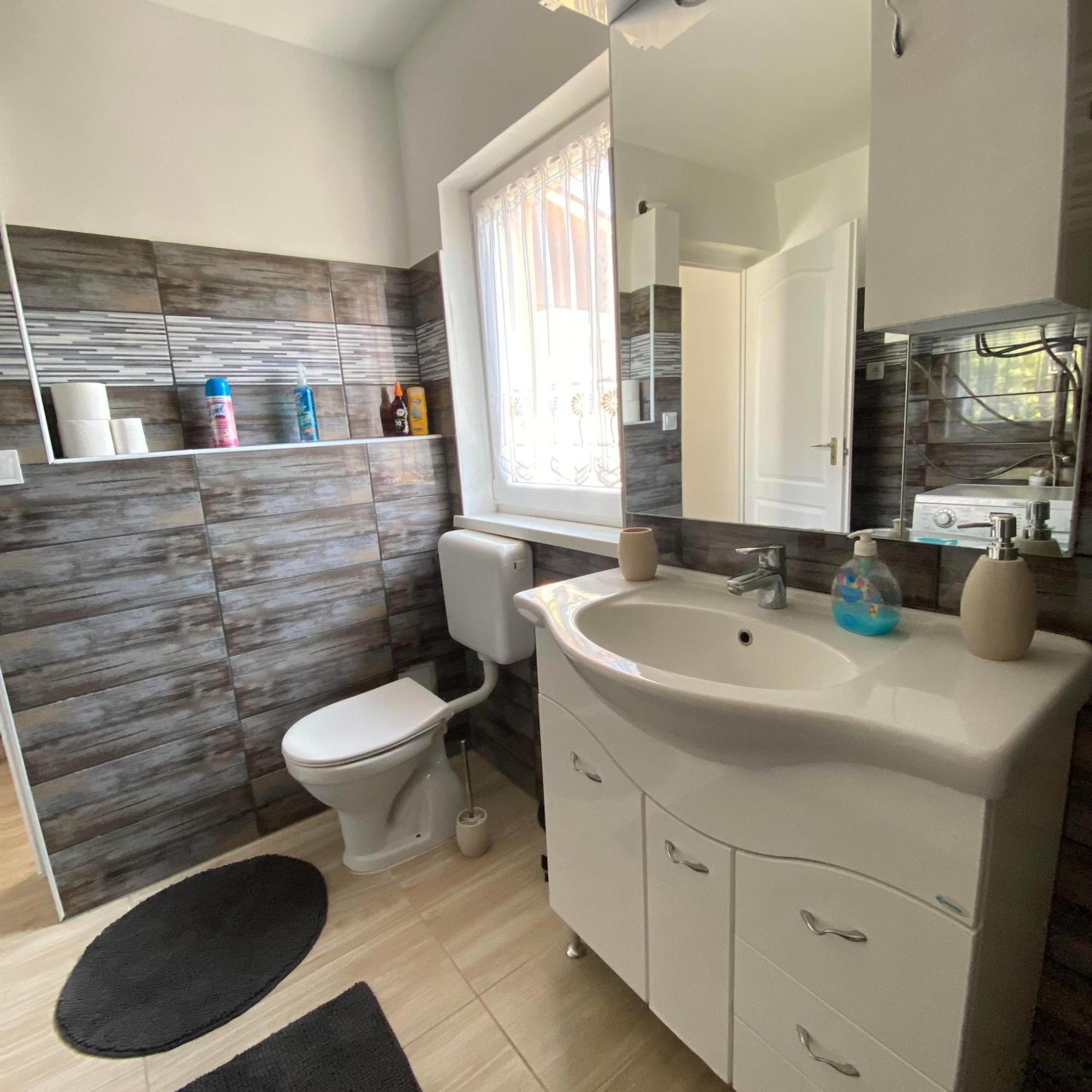 Perla Vendeghaz Igal Apartment Bagian luar foto