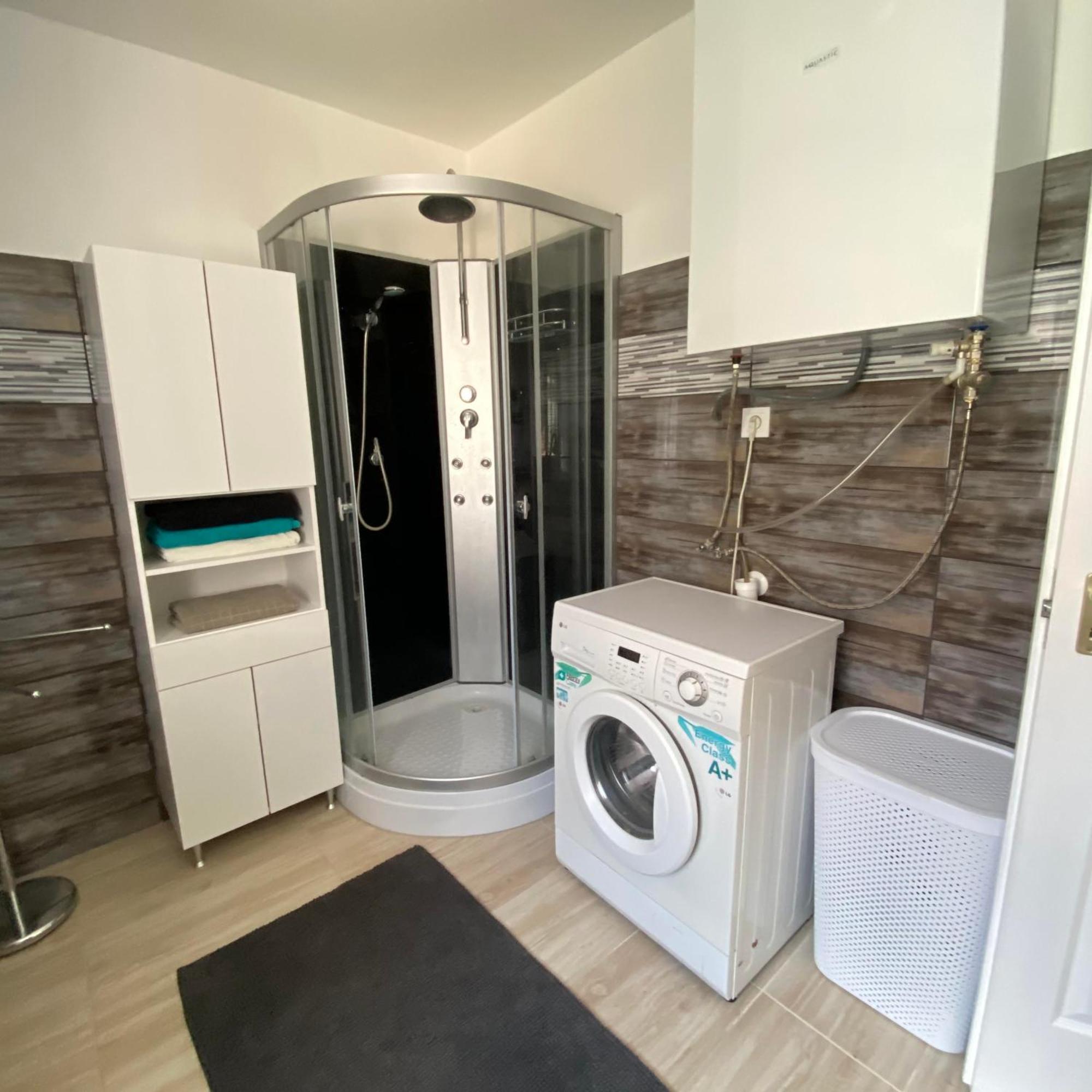 Perla Vendeghaz Igal Apartment Bagian luar foto