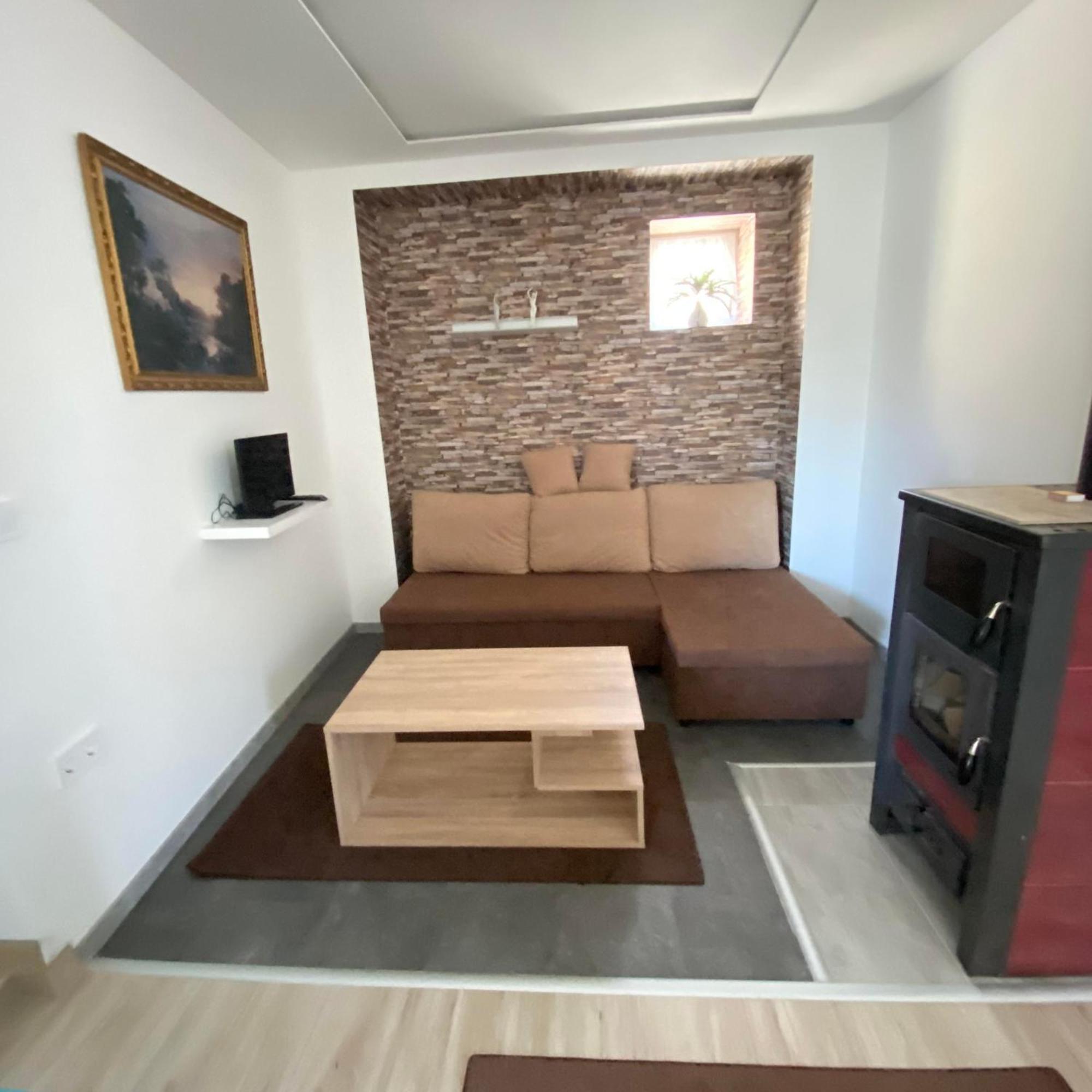 Perla Vendeghaz Igal Apartment Bagian luar foto