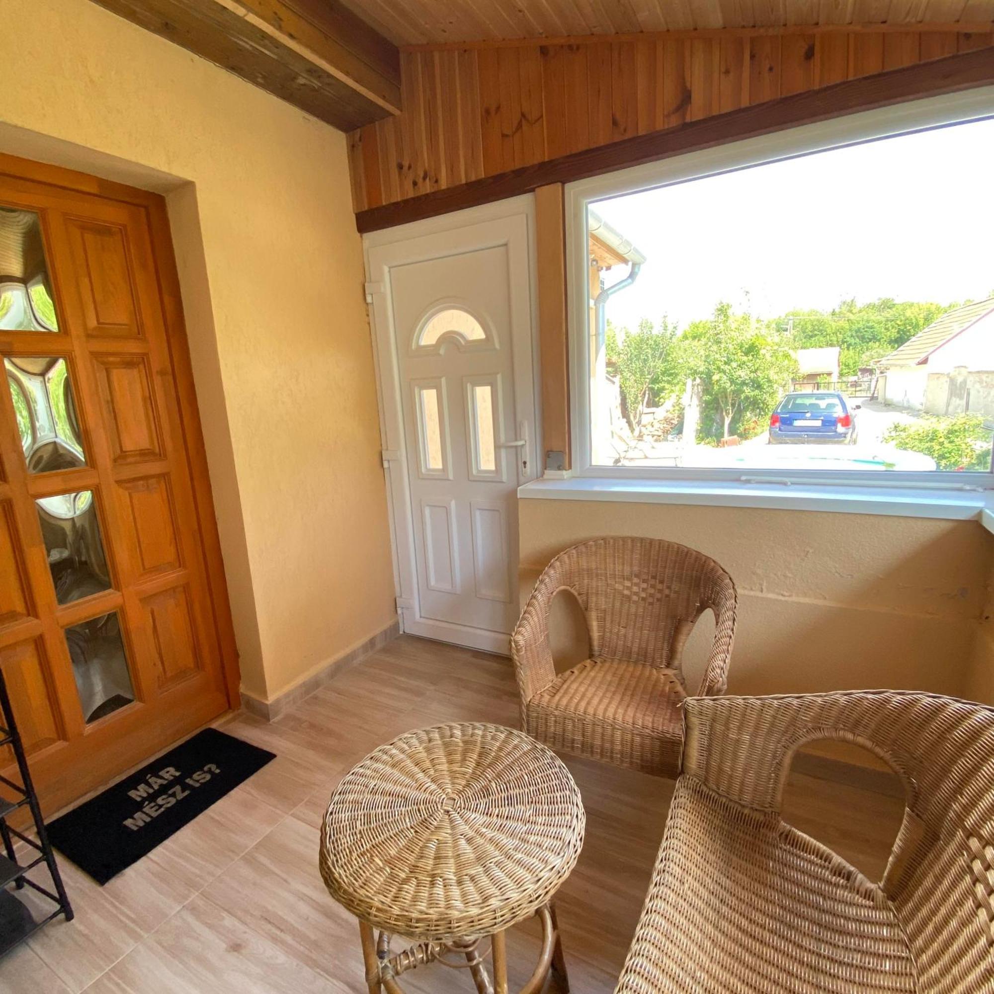 Perla Vendeghaz Igal Apartment Bagian luar foto